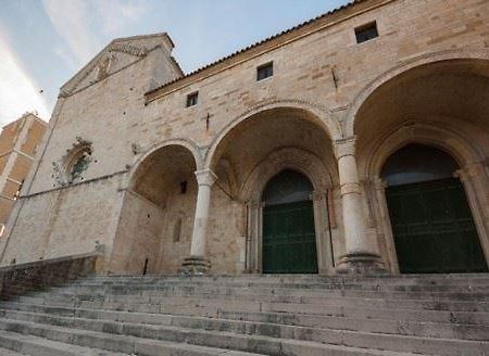 Il Duomo 2 Appartement Osimo Buitenkant foto